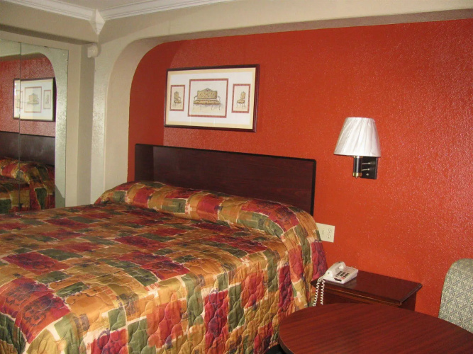 Economy Inn