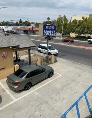Hi Rise Motel