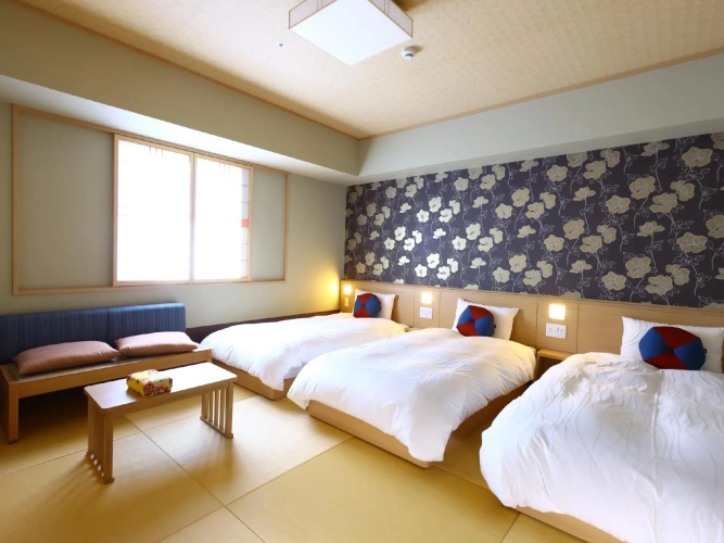Standard Triple room
