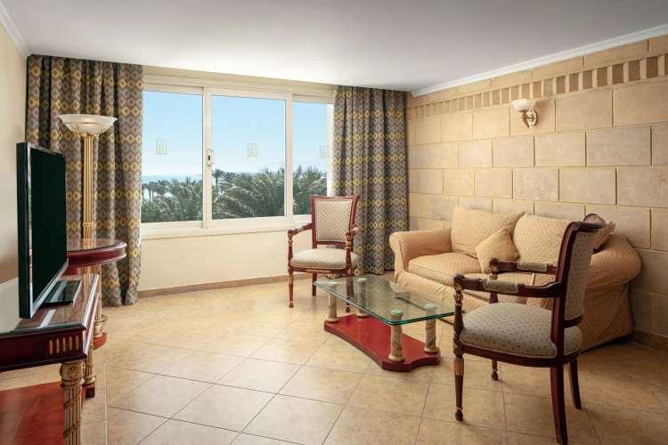 Palm Royale Resort - Soma Bay