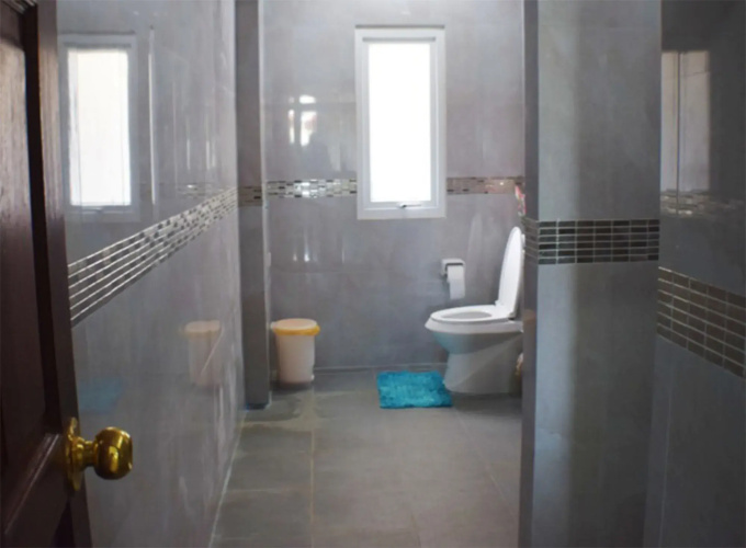 Luxury 5 Bed 5 Bath Villa