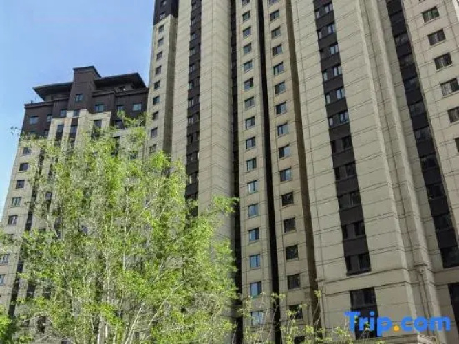 Xining Zhonghai Homestay