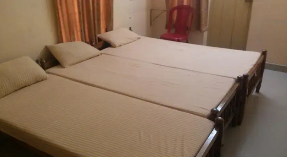 Kailas Inn