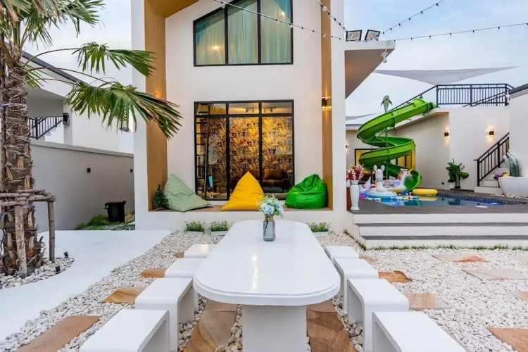 58-20 Pool Villa