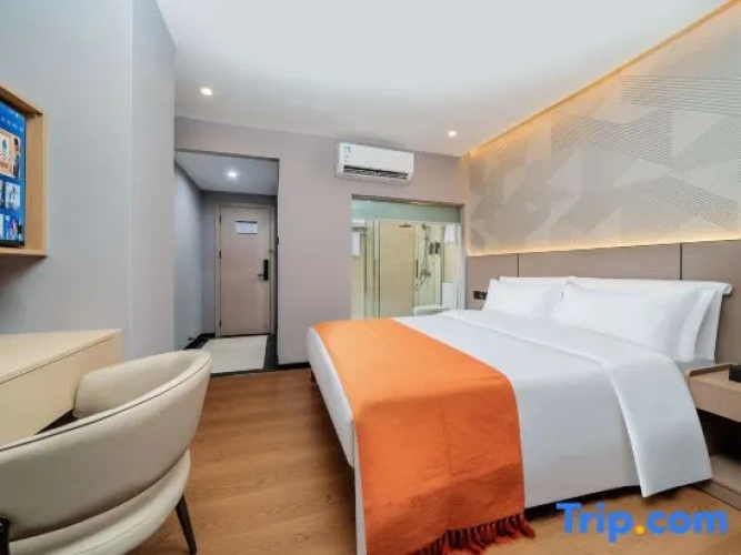 Standard Double room with river view