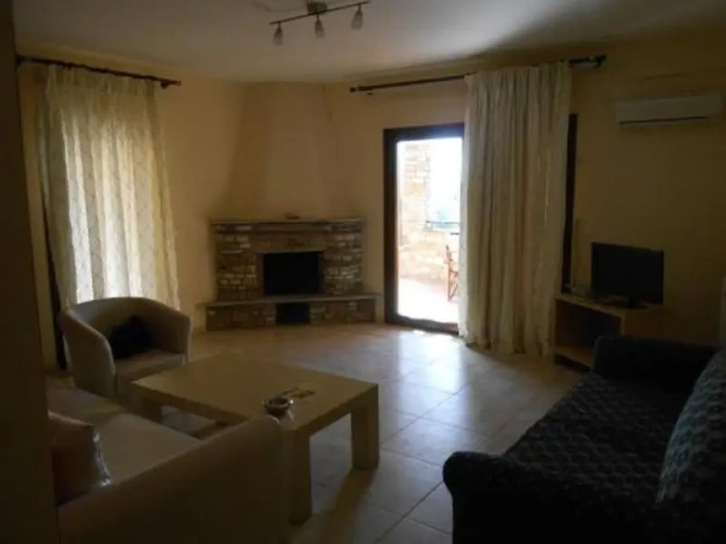 Standard Triple room with sea view