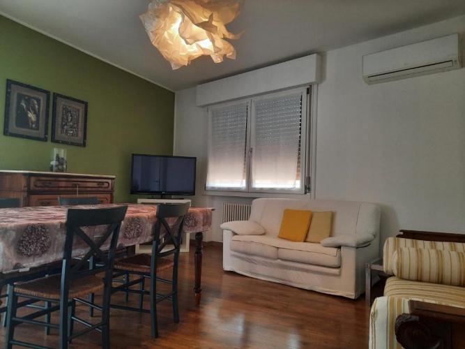 2 Bedrooms Cottage