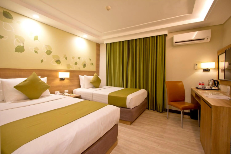 Crown Regency Hotel Makati