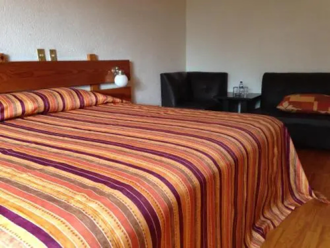 Hotel Marsella Over view