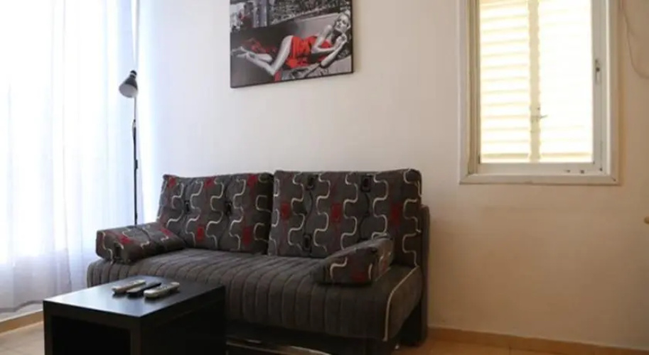 Top Apartment