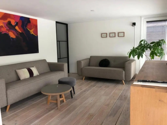 Luxury studio on Robs houseboat