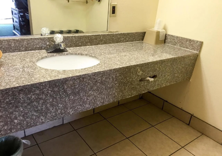 Motel 6 Calera