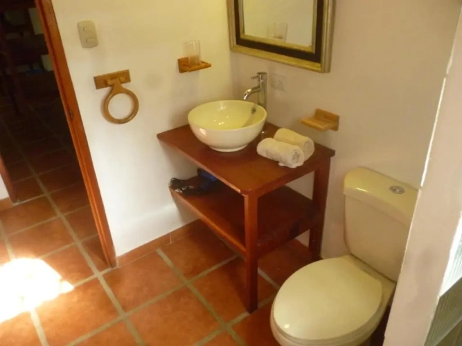 2 Bedrooms Cottage