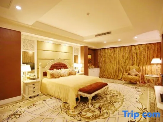 Presidential Double Suite