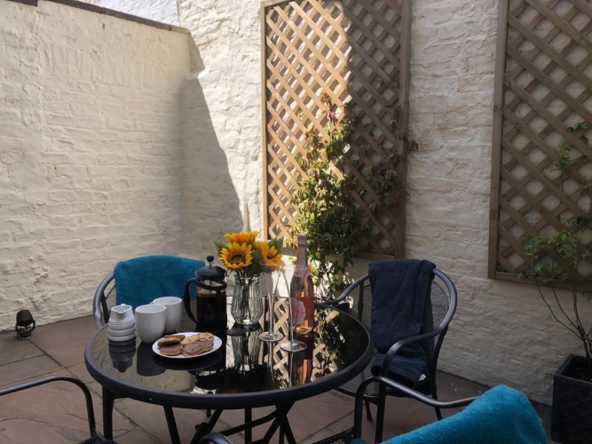 2 Bedrooms Double Cottage