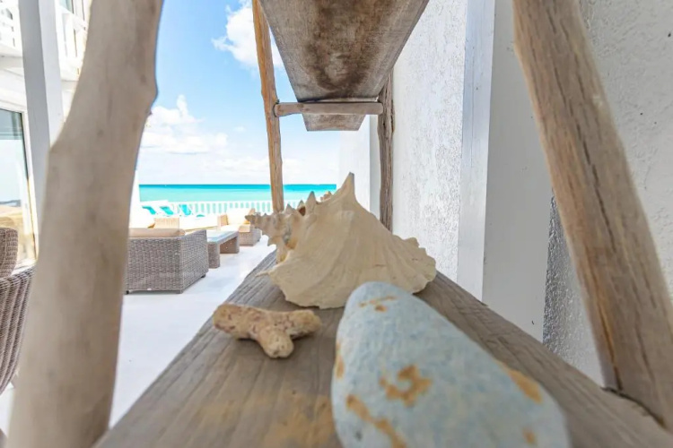 Caprice 5 -Private Beachfront Home in Gated Community