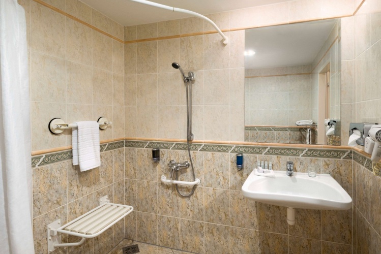 Ramada by Wyndham Prague City Centre photo 11