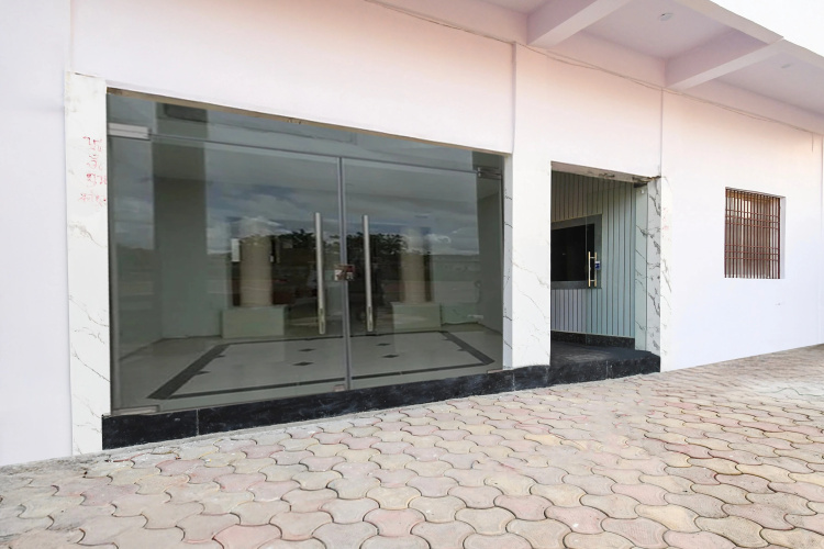 Super Hotel O Radha Krishna Residency