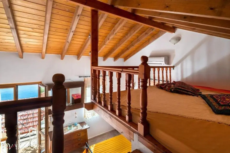 Villa Lola
