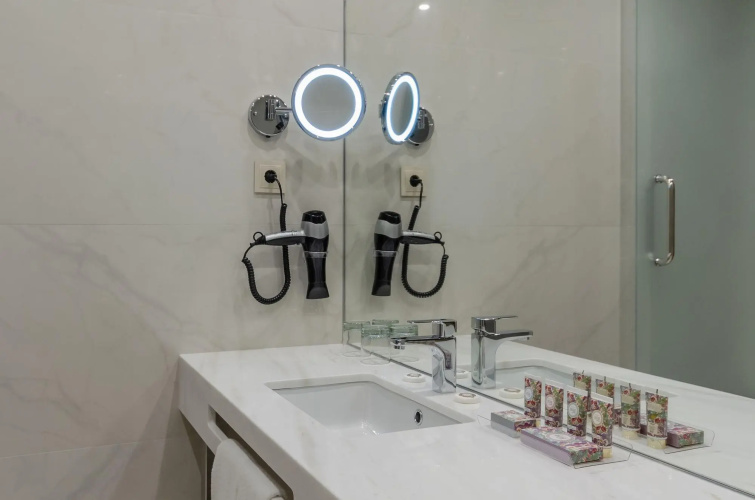 TURIM Boulevard Hotel – Adults Only photo 12