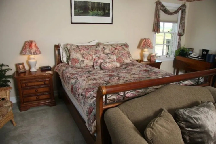 Brightwood Inn