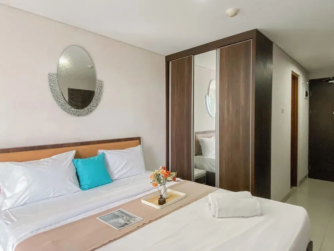 Comfy And Homey Studio At Enviro Apartment