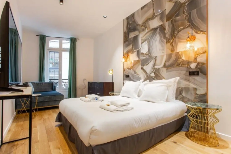 Superior Apartment