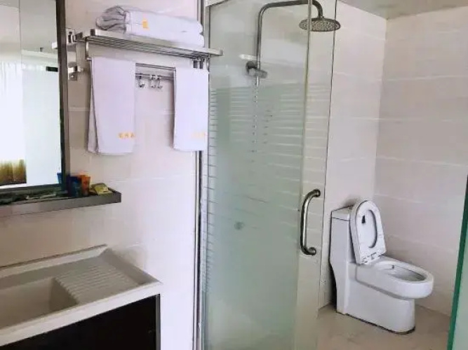 Longxing Business Hotel