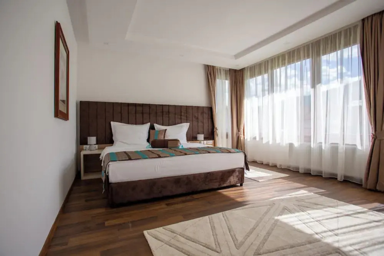 Malak Resort