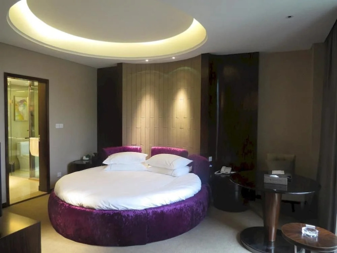 Totem Impress Hotel