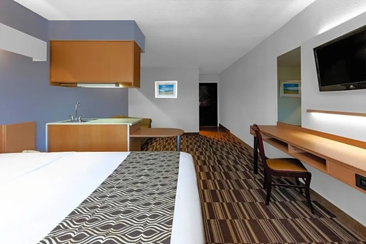 Deluxe Double Studio Suite