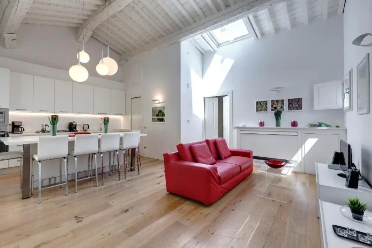 2 Bedrooms Apartment