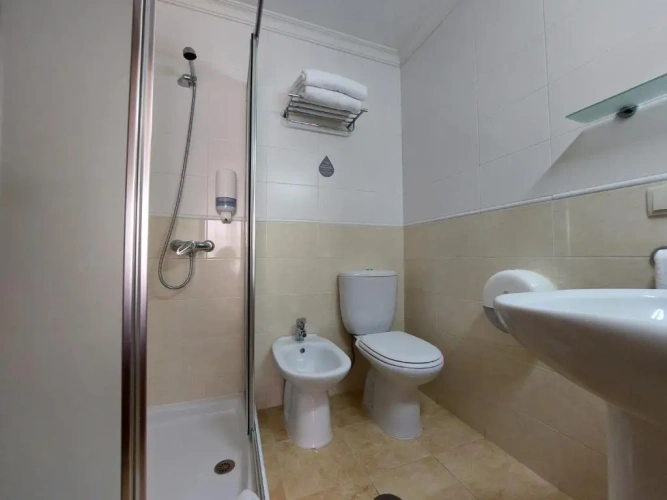 Standard Twin room with balcony