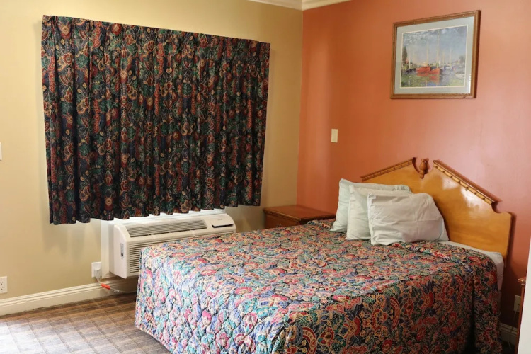 Four Corners motel