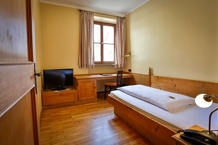 Standard Double Family room