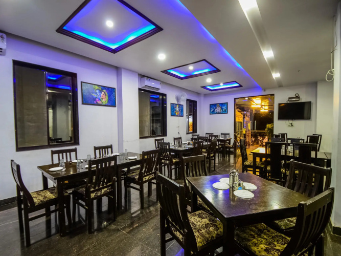 OYO 36626 Eden Residency