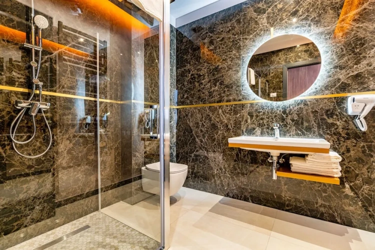 Standard Double room with balcony and with courtyard view