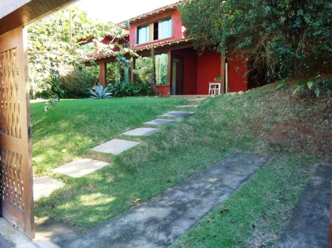 3 Bedrooms Cottage