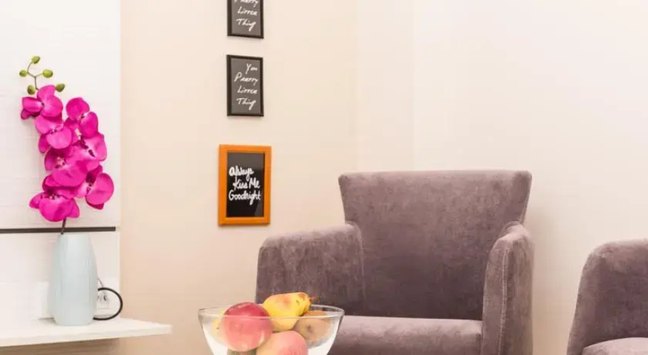 Apartment April