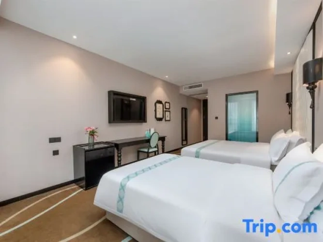 Deluxe Double room with view