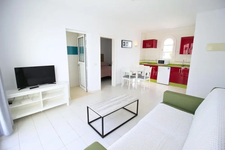 1 Bedroom Economy Apartment