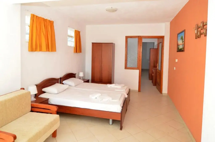 Avra Apartments