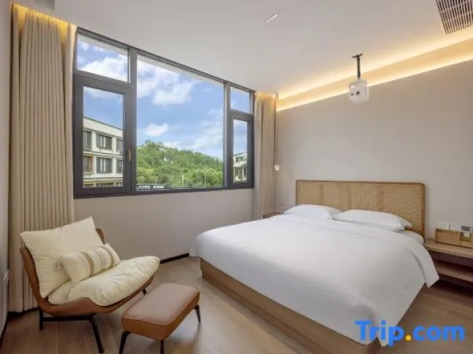 Family Suite with balcony
