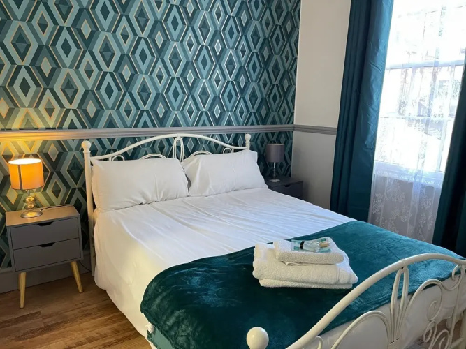 LilyRose Hotel