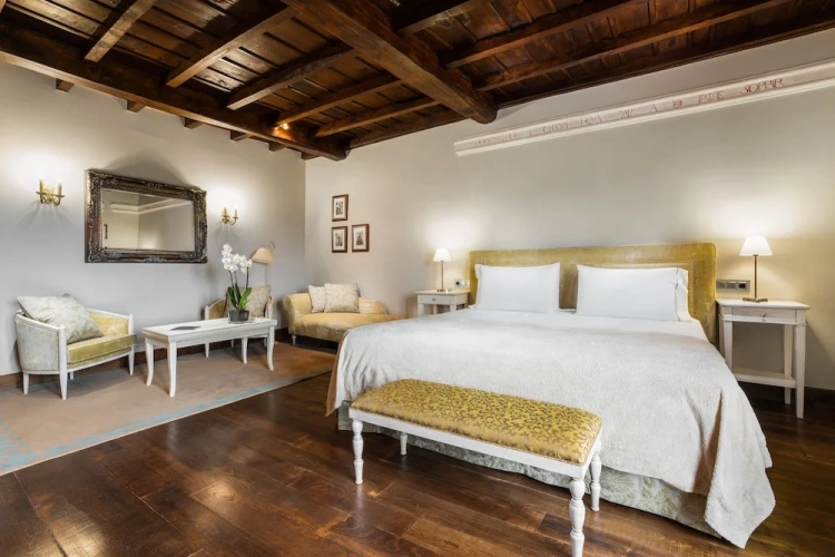 Deluxe Double room with balcony