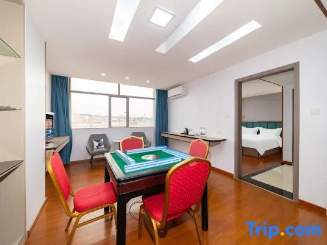 Double Suite