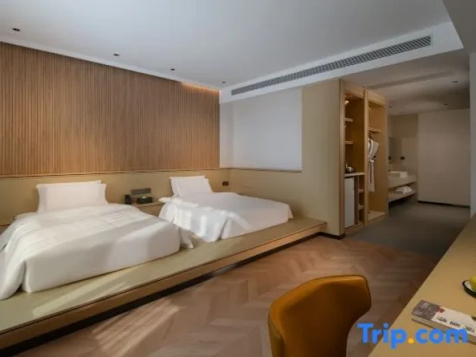 Premier Suite