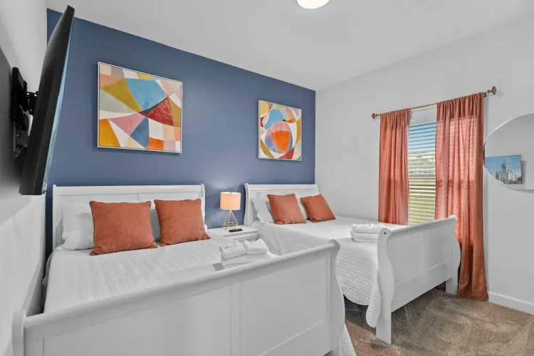 Gorgeous 5bed TH Close to Disney Water Park