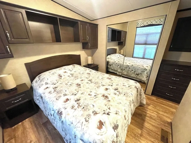 Superior Cottage
