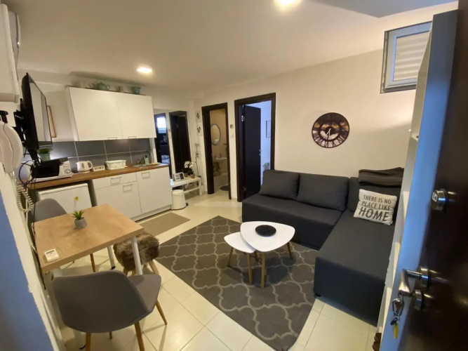 N6 Apartment